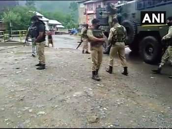 जम्मू-कश्मीर! आतंकी हमले में सीआरपीएफ के दो जवान शहीद