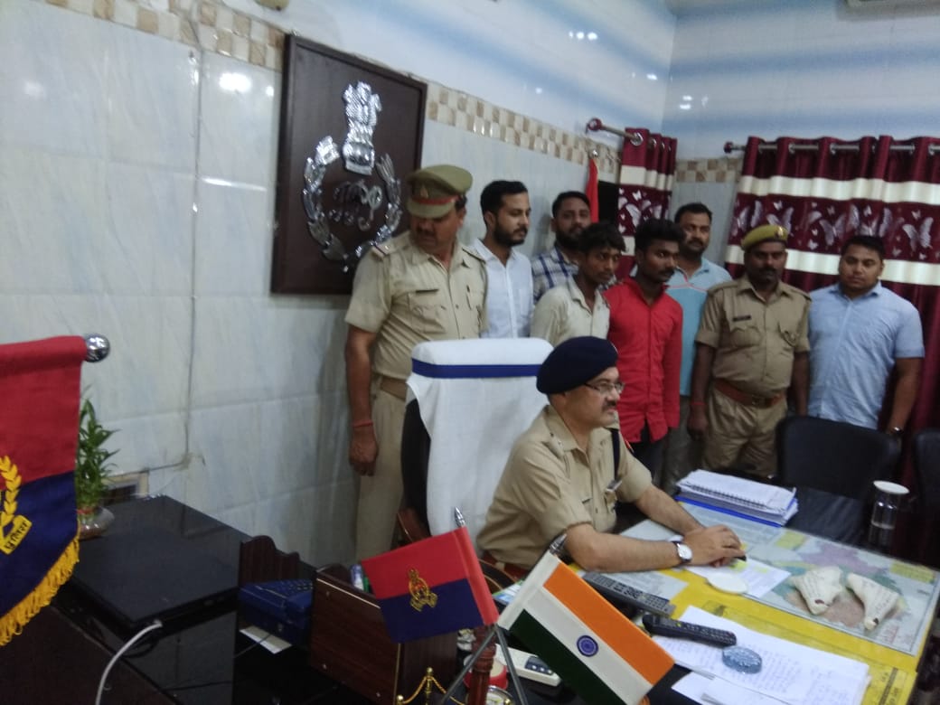 असलहे संग दो वाहनचोर चढ़े पुलिस के राडार पर, बरामद हुई चार बाइकें