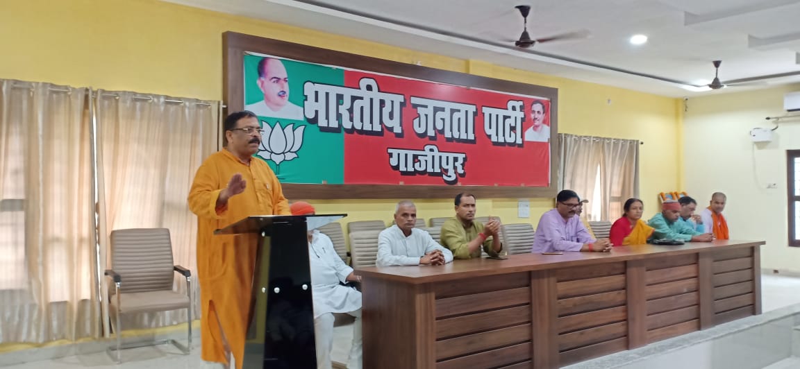 पत्रकार वार्ता ! प्रधानमंत्री नरेंद्र मोदी के नेतृत्व देश आज नई ऊंचाइयों को छू रहा