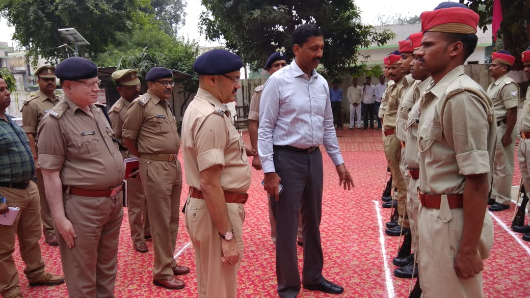 निरीक्षण ! एडीजी ने जेल, थाने पर पहुंच कर लिया स्थितियों का जायजा