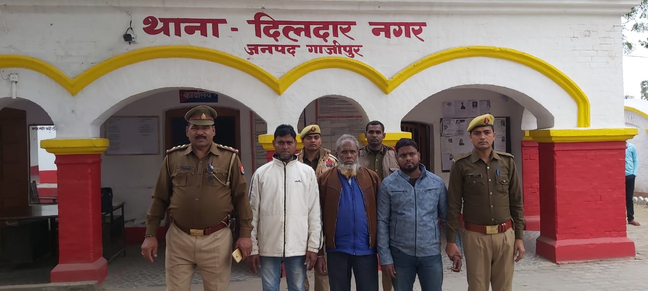 जमीनी विवाद ! तीन फरार अभियुक्त गिरफ्तार