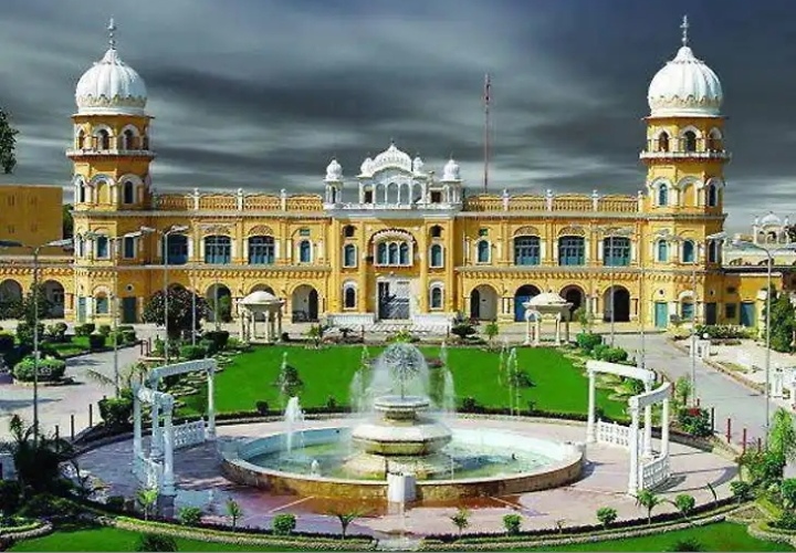 *पाक की नापाक हरकत* साहिब मामला : ननकाना साहिब में गुरुद्वारे पर हमला,शिरोमणि गुरुद्वारा प्रबंधक कमेटी भेजेगा अपना शिष्टमंडल