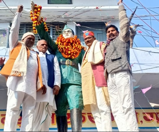 नेताजी सुभाषचंद्र बोस की जयंती पर राष्ट्र ने किया नमन