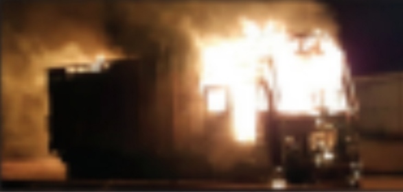 दुर्घटना! ट्रक ने ली युवक की जान, आक्रोशित  भीड़ ने दो ट्रकों को किया आग के हवाले