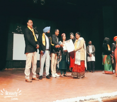 नेशनल अवार्ड से सम्मानित हुई शिक्षिका शीला सिंह