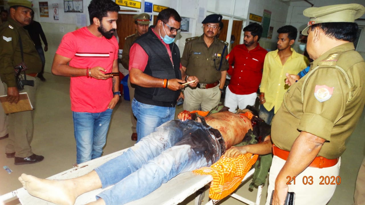 हत्या ! धारदार हथियार से एक युवक को उतारा मौत के घात, साथी हुआ लहुलूहान