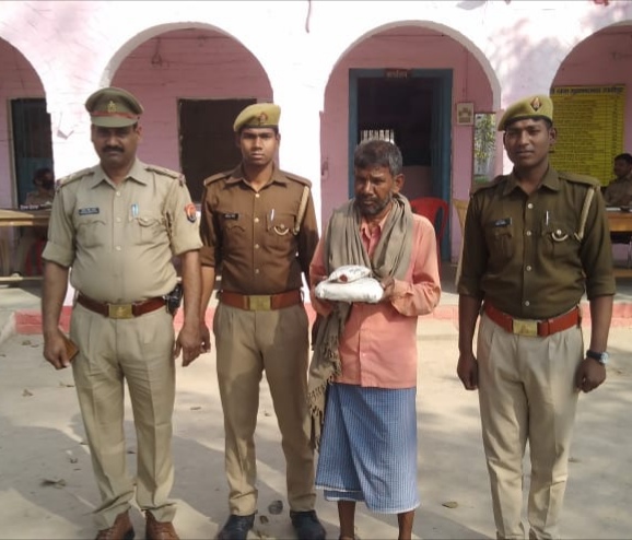 नाजायज गांजे संग एक गिरफ्तार