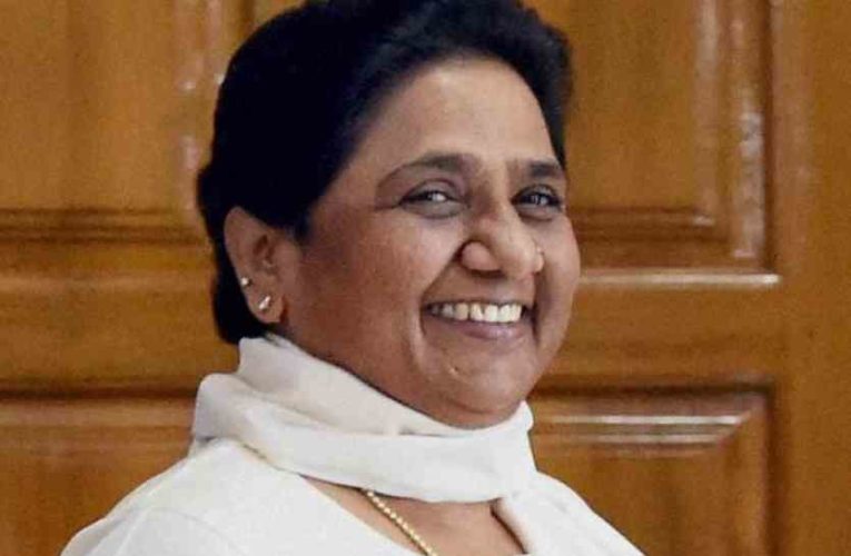 घरों में ही मनाएं आम्बेडकर जयंती – मायावती