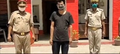 सोशल मीडिया पर आपत्तिजनक टिप्पणी करने वाला चढ़ा पुलिस के राडार पर