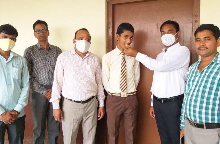 शत प्रतिशत रहा परीक्षाफल