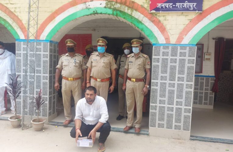 इनामियां शातिर टापटेन अपराधी तमंचे संग गिरफ्तार