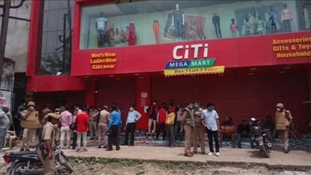 माफियाओं पर नकेल कसने में लगी पुलिस