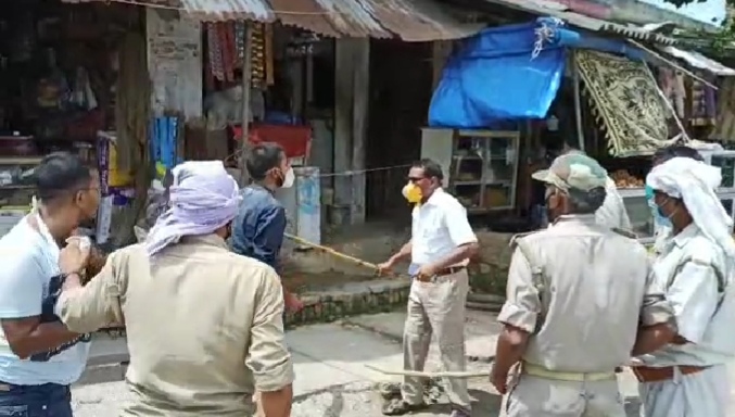 निरंकुश एसडीएम सस्पेंड, थाने में दर्ज हुआ मुकदमा