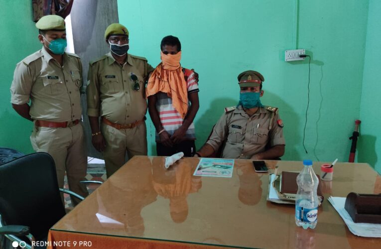 अवैध असलहे संग टाप टेन अपराधी गिरफ्तार