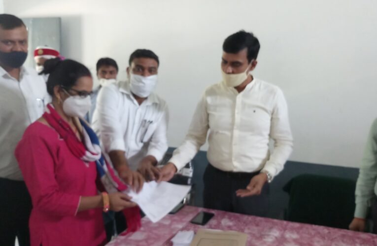 नियुक्ति पत्र पाकर खिले सहायक अध्यापकों के चेहरे