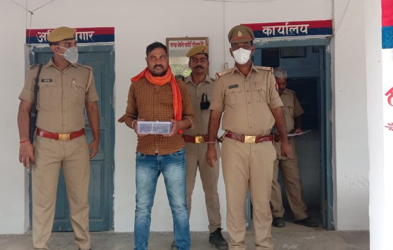 अवैध असलहे संग अभियुक्त गिरफ्तार