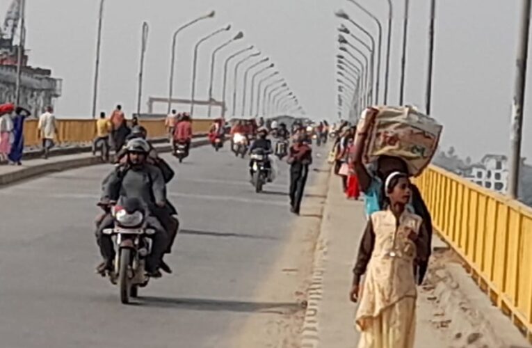 आवश्यक है गंगा नदी पुल पर भारी वाहनों के स्थायी रोक की