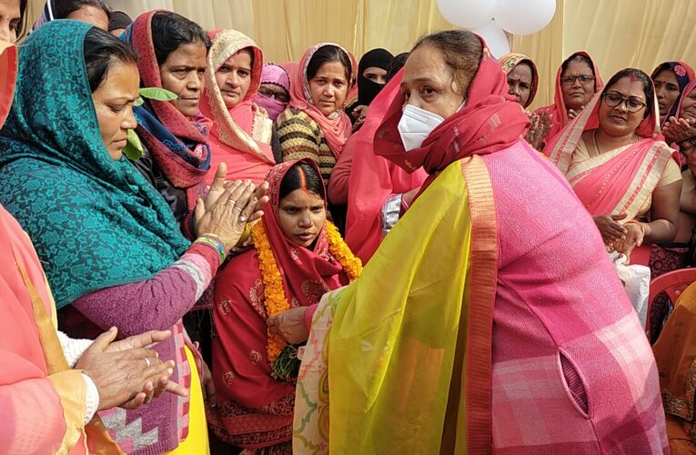 विधायक ने किया गर्भवती माताओं का गोद भराई एवं बच्चों का अन्नप्राशन