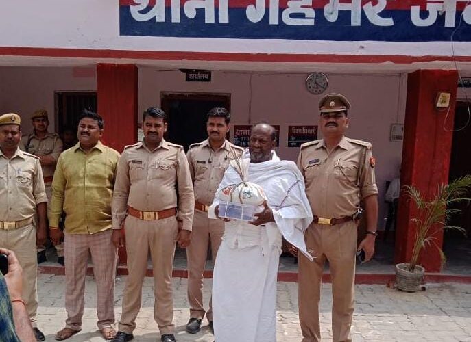 अवैध तमंचा व गांजे सहित शातिर अपराधी गिरफ्तार