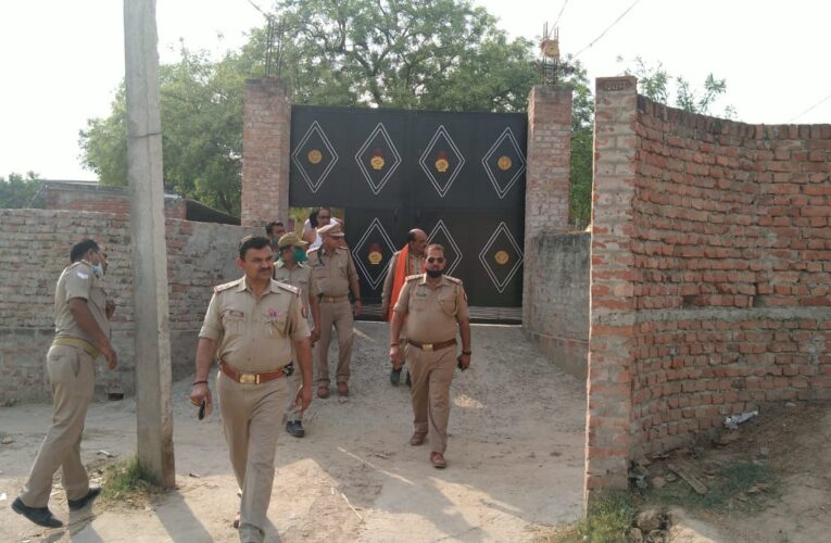 चार अभियुक्तों के यहां कुर्की में ₹ 23,64000 की सम्पत्ति जब्त