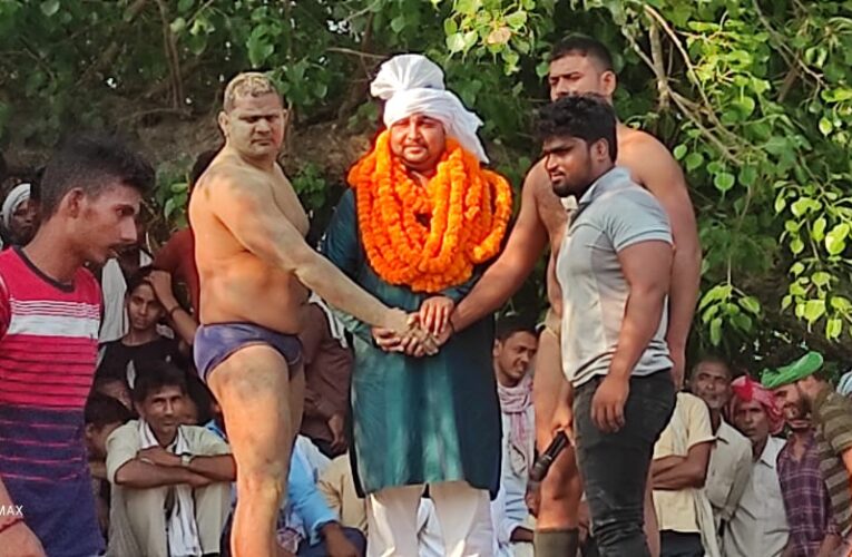 दंगल पड़ा भारी , आयी कोर्ट की बारी