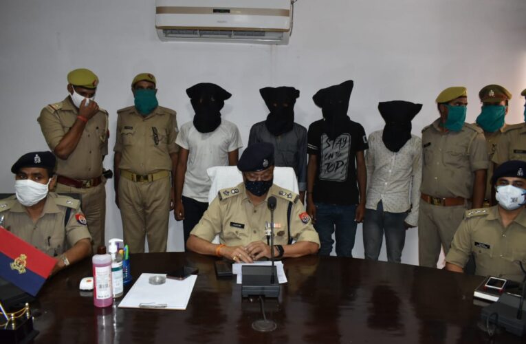 चोरी की पन्द्रह मोटरसाइकिल व असलहे संंग चार वाहन चोर गिरफ्तार