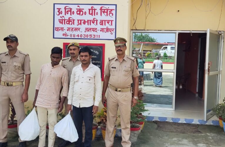 दो शराब तस्करों से 60 शीशी देशी शराब व 35 पाउच अंग्रेजी शराब बरामद