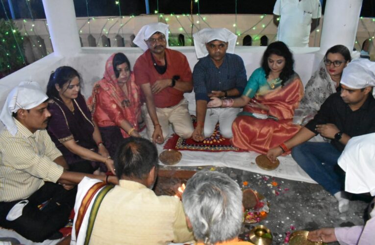 जब जन्म लिये नंदलाल तो जमकर बजे घंटे और घड़ियाल