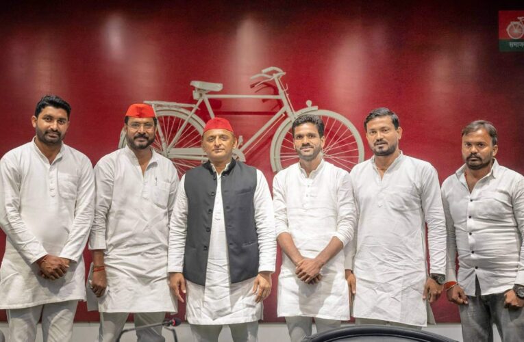 अपने विधानसभा सीट की जीत सुनिश्चित करें कार्यकर्ता – अखिलेश यादव