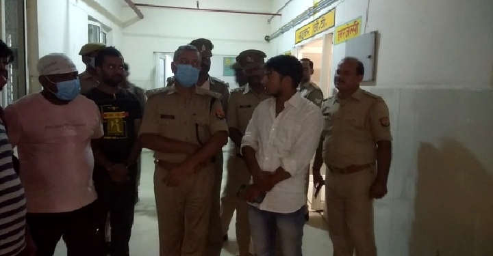 एक तरफा प्यार में युवक ने युवती को उतारा मौत के घाट