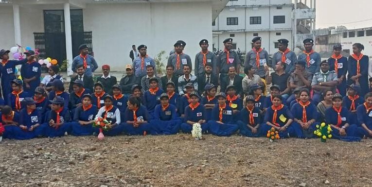 स्काउट गाइड शिविर में प्रशिक्षुओं ने सीखे समाजोत्थान के गुर