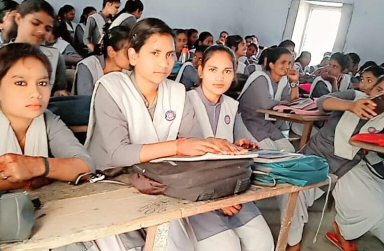 राष्ट्रीय सेवा योजना शिविर में लाभान्वित हो रहे शिविरार्थी