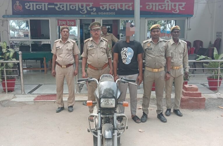 चोरी की बाइक संग वाहन चोर गिरफ्तार