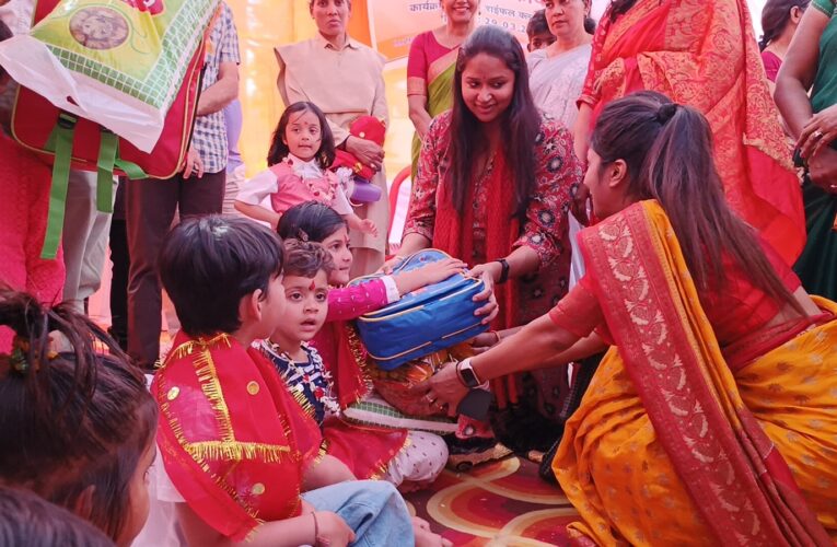 राइफल क्लब में जिलाधिकारी ने 61 कन्याओं का किया पूजन