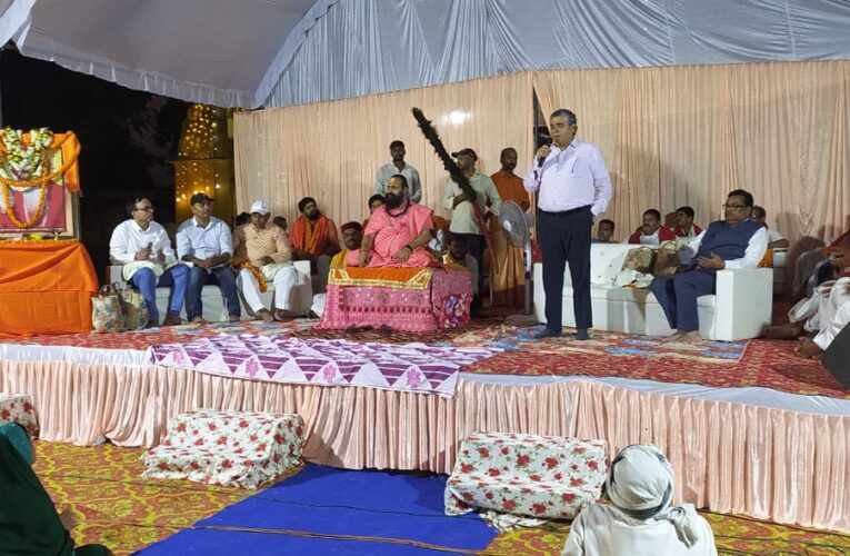 ध्वज, शस्त्र, शास्त्र, शक्ति, शिव और शमी पूजन के साथ सम्पन्न हुआ वार्षिक महाप्रसाद का वितरण 