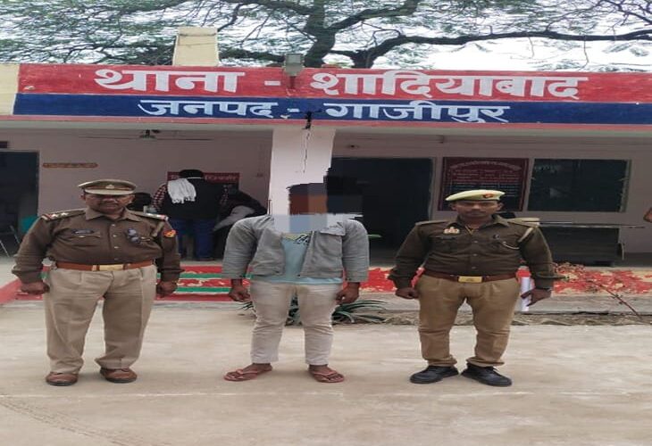 दुराचारी पहुंचा सलाखों के पीछे