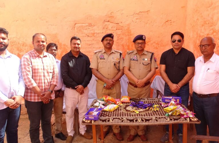 बे-रंग न हो महिला बंदियों व उनके बच्चों की होली