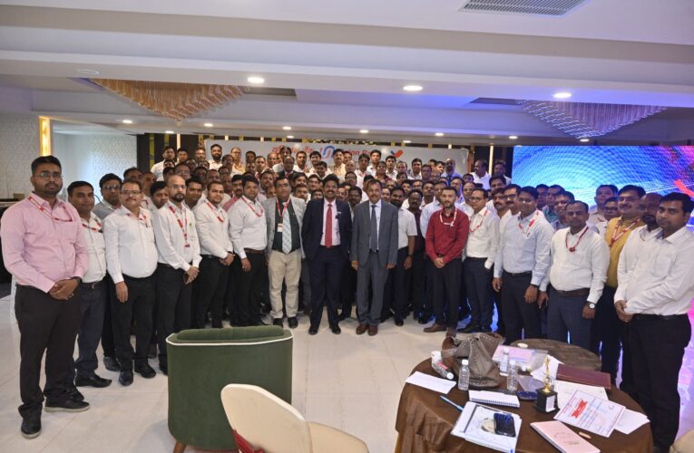 यूबीआई के अंचल प्रमुख ने मातहतों संग की सरकारी योजनाओं की समीक्षा