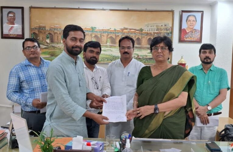 चुनाव ड्यूटी से मुक्ति हेतु कुलपति ने डीएम को भेजा पत्र 