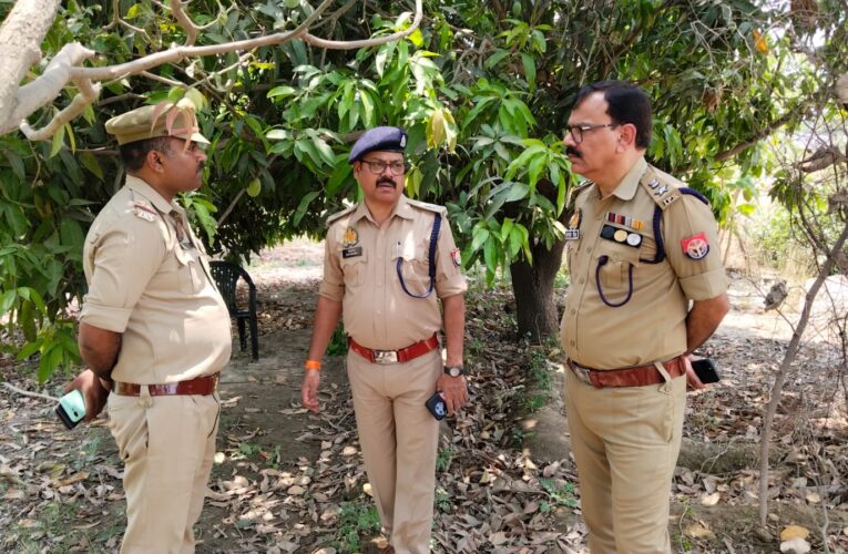 बगीचे में मिले वृद्ध सम्पत्ति के शव