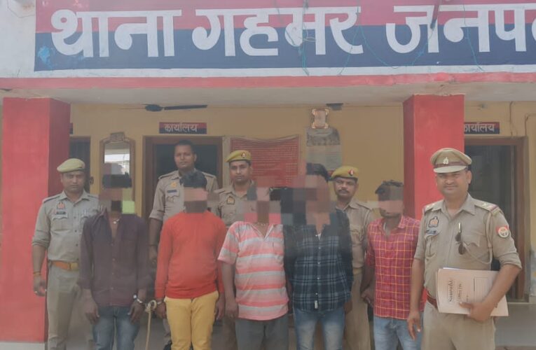 छह गोवंशीय सहित पांच अभियुक्त गिरफ्तार 