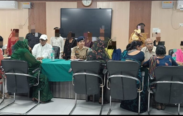 आठ परिवारों की हुई विदाई