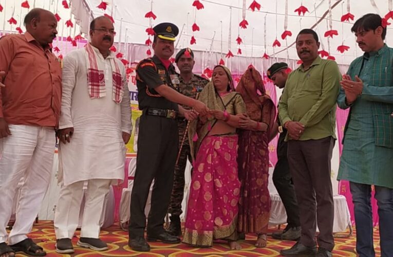 महावीर चक्र विजेता शहीद पंडित राम उग्रह पांडेय की शहादत दिवस पर दी गई भावभीनी श्रद्धांजलि