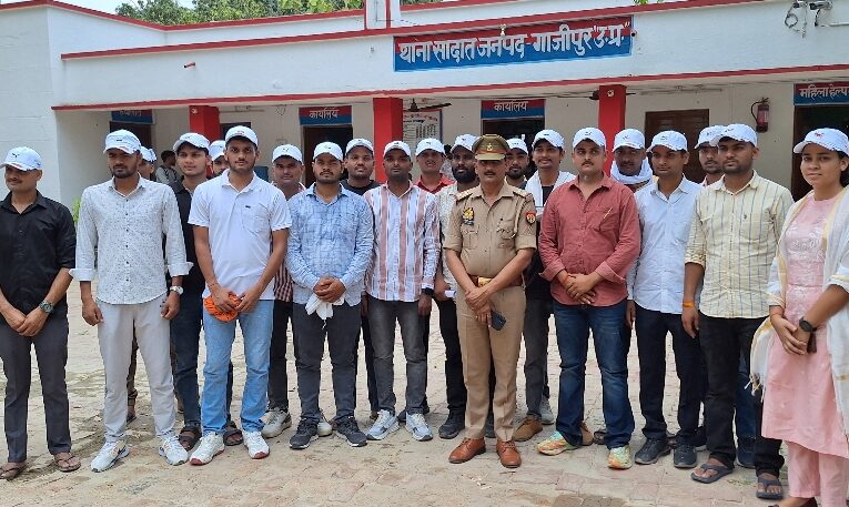 सादात क्षेत्र के दो दर्जन युवक आरक्षी पद पर चयनित 