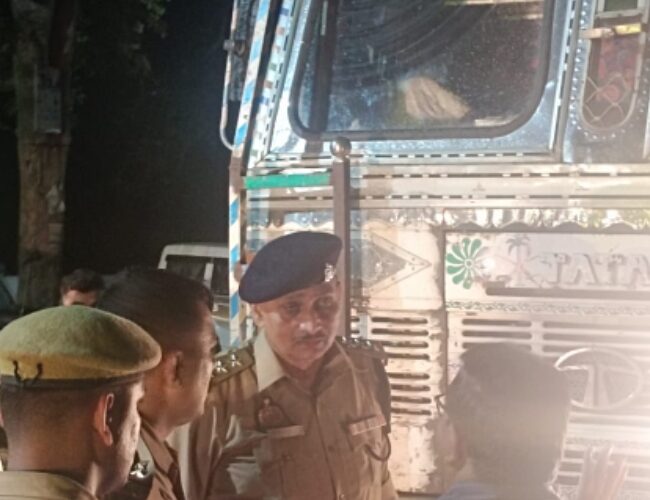 सघन चेकिंग अभियान में दस वाहन सीज 