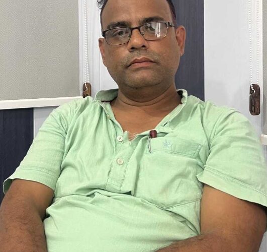 जिला सचिवालय का वरिष्ठ सहायक  घूस के  रुपयों सहित गिरफ्तार         