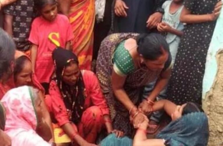 दबंगों की मार से घायल मां-बेटे में से मां ने तोड़ा दम