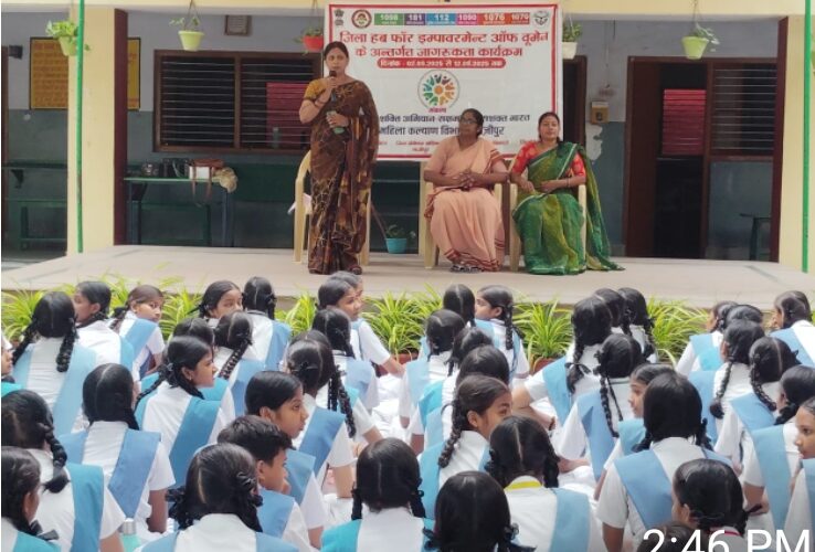 बालिकाओं को रक्तहीनता से बचाव की दी जानकारी 