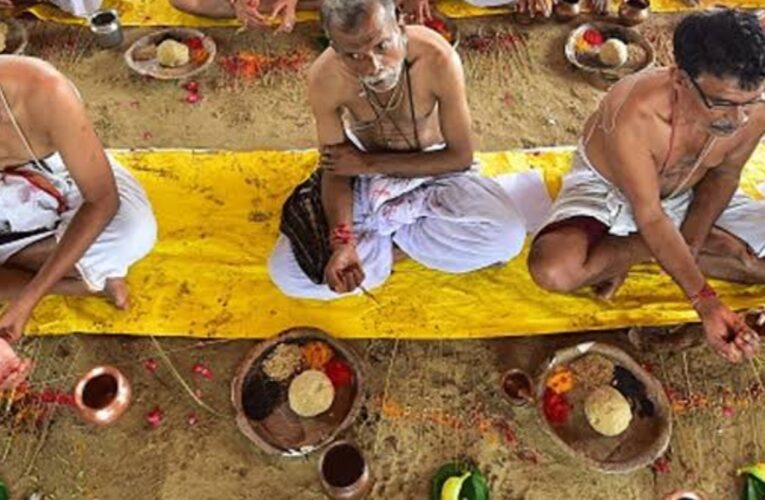पितृ देवो भव की श्रद्धा से जूड़ा है श्राद्ध कर्म 