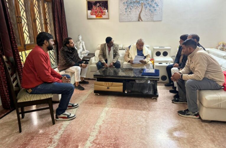 पत्रकारों की भूमिका लोकतंत्र की आधारशिला  – कलराज मिश्र 